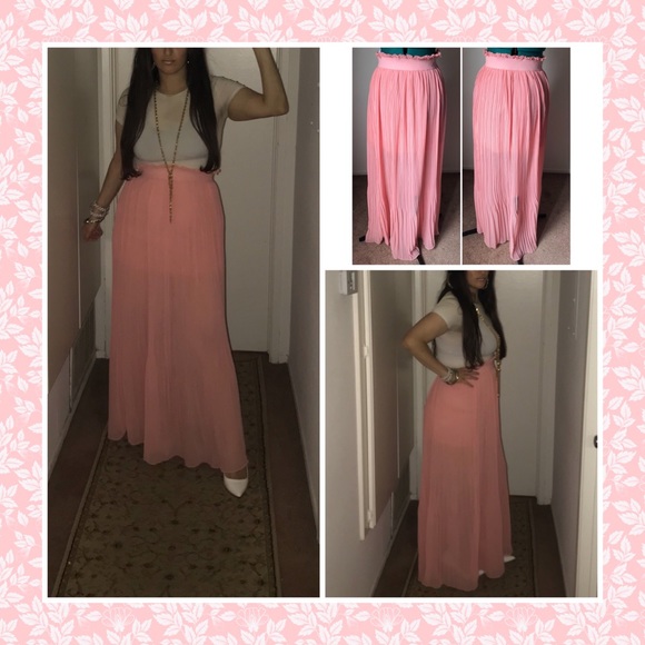 no brand Dresses & Skirts - SOLDStunning long flowey coral thick pleated skirt